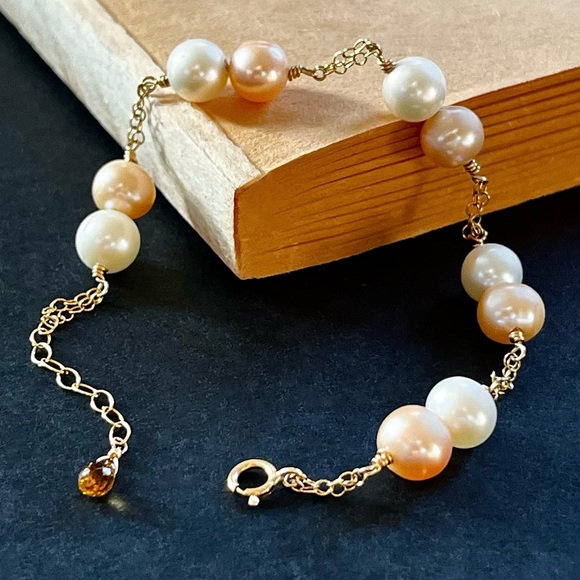 Freshwater Pearl Gold Filled Dainty Chain Bracelet - Picture 3 of 3